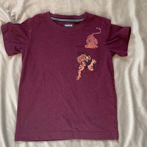 Hurley size 7 boys tiger pocket tee